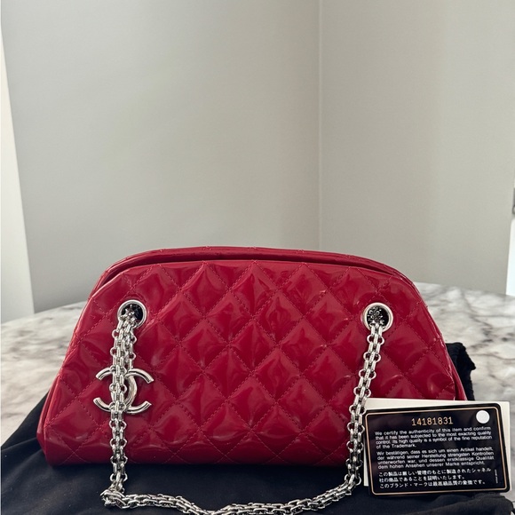 Chanel Mademoiselle Red Quilted Patent Leather Bag - Picture 2 of 13